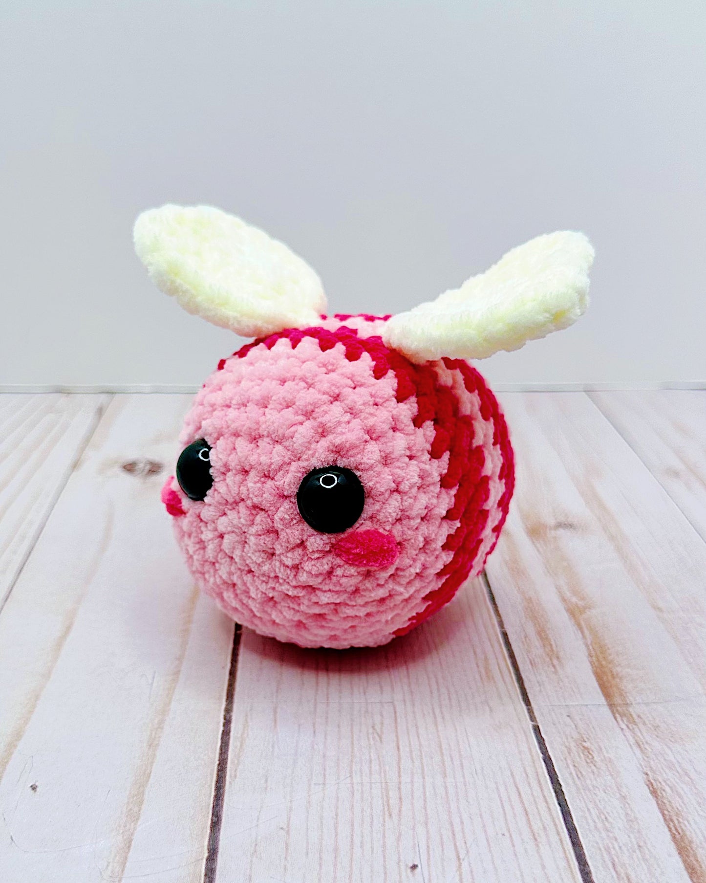 Handmade Crochet Pink Love Bee (Regular)