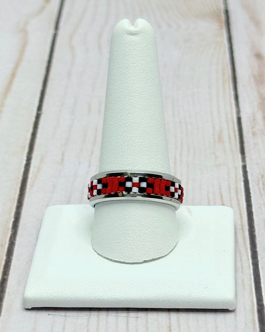 Size 10 Red Diamond Pattern Ring